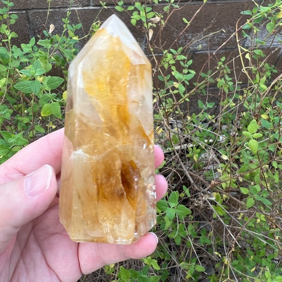 Golden Healer Quartz Crystal Tower w/Rainbow - Picture 8 of 9